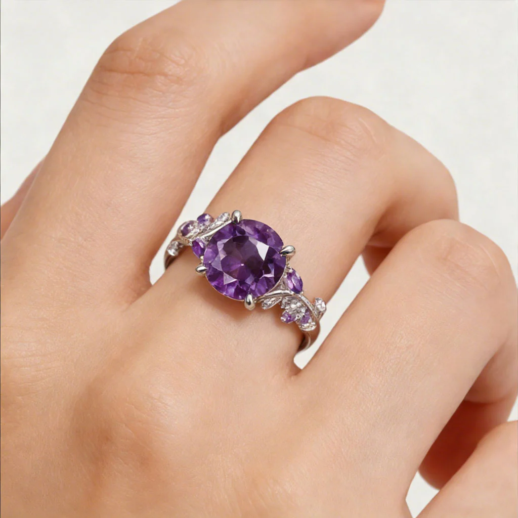 Gnoce Nature Themed Round-cut Amethyst Promise Ring - Image 2