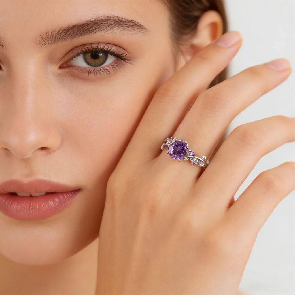 Gnoce Nature Themed Round-cut Amethyst Promise Ring - Image 3