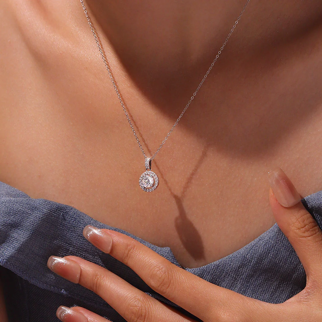 Gnoce Round Cut Rubover Moissanite Necklace Platinum-plated Silver Blend - Image 6