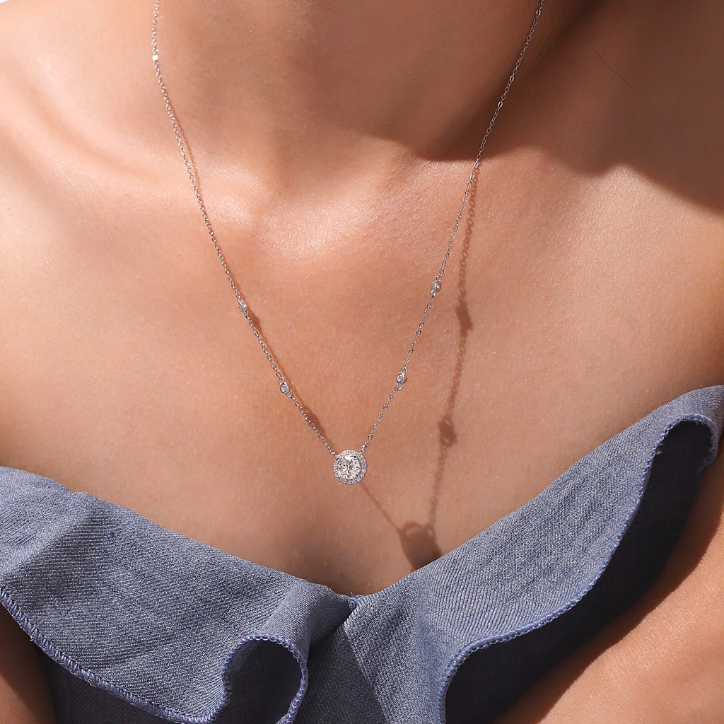 Gnoce Round Moissanite Frame Station Necklace Platinum-plated Silver Blend - Image 6