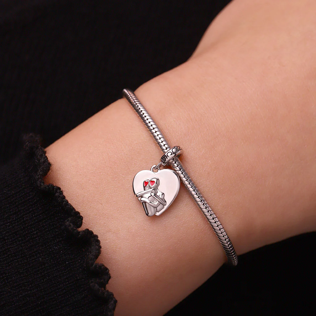 Gnoce 'self Love' Hugging Heart Charm Platinum-plated Silver Blend - Image 5