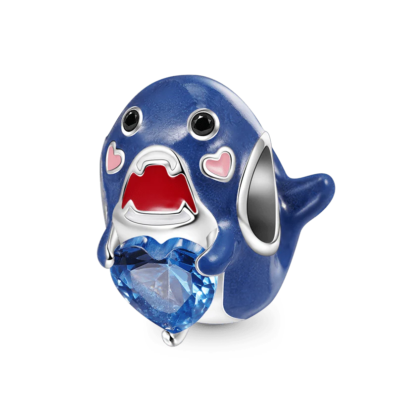 Gnoce Shark Embraces Heart Gem Charm Platinum-plated Silver Blend