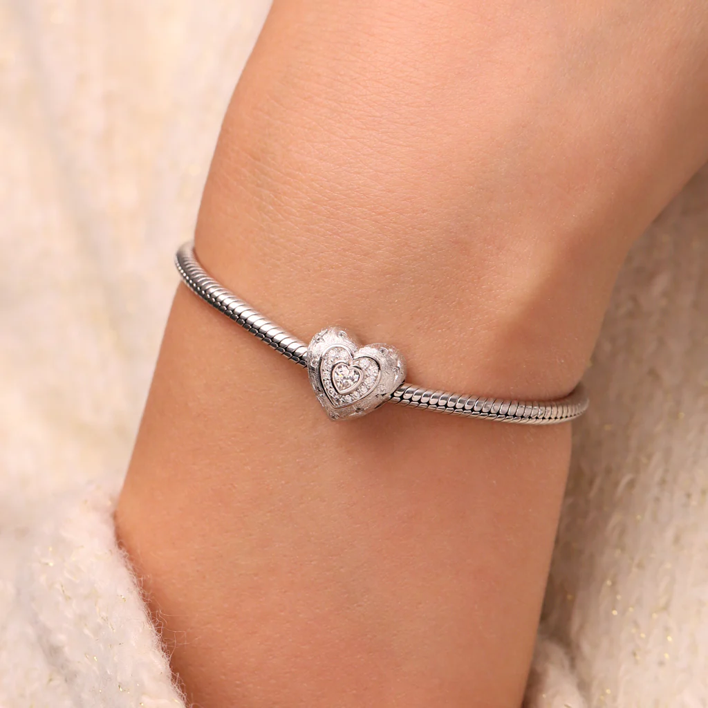 Gnoce Shining Frosted Heart Charm - Image 5