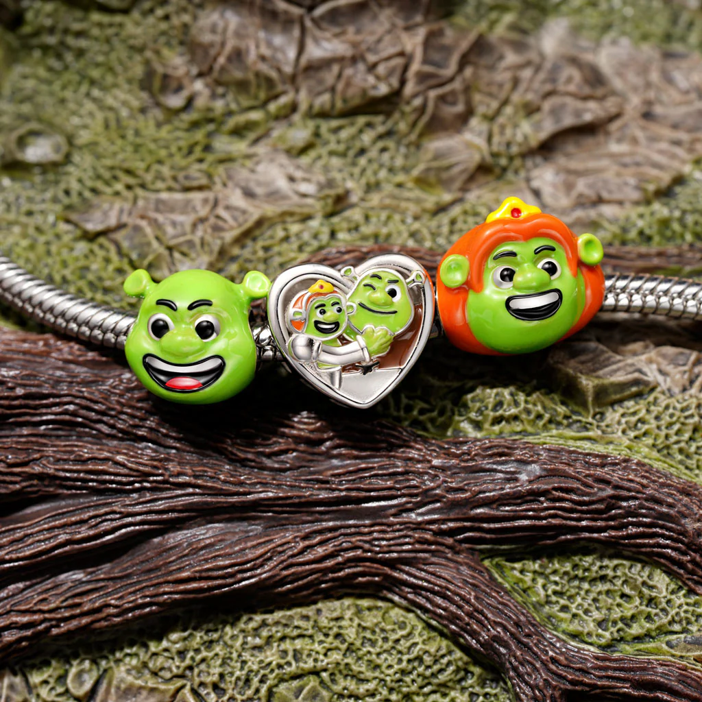 Gnoce Smiling Green-skinned Shrek Head Charm - Image 3