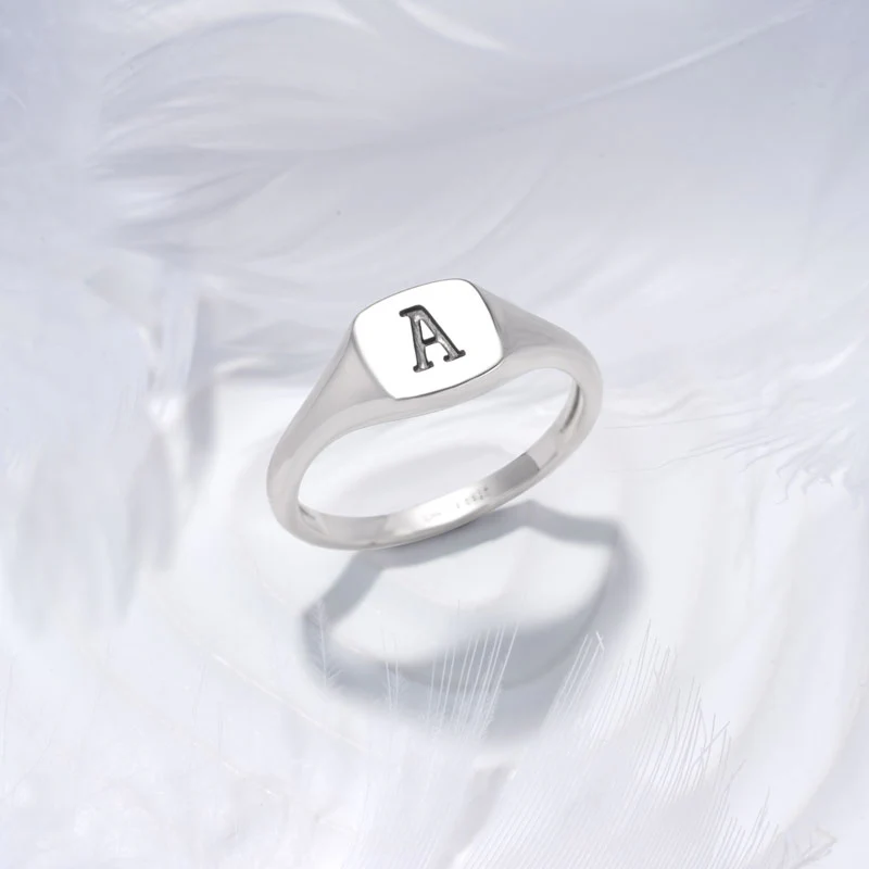 Gnoce Personalized Initial Letter Silver Square Ring - Image 3