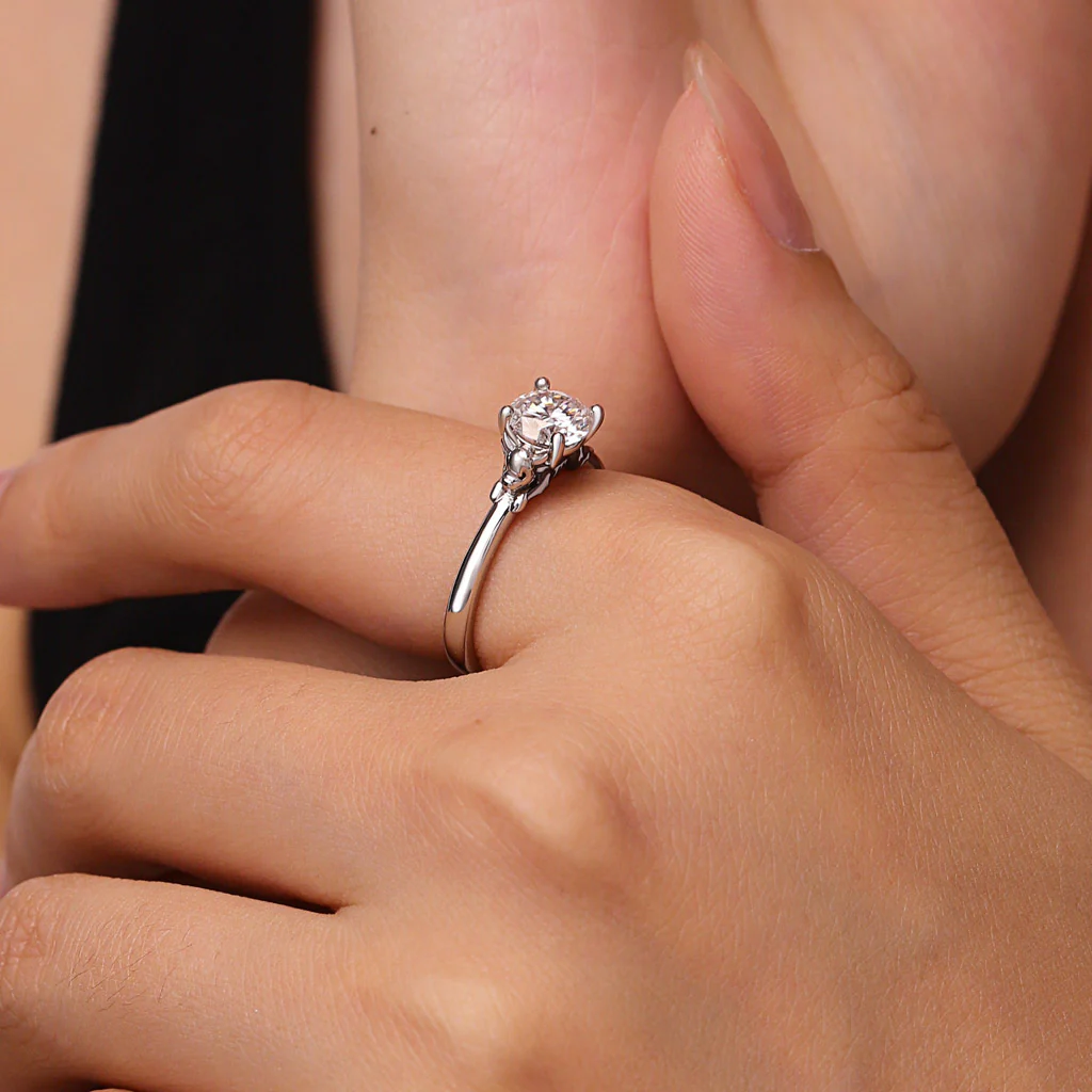 Gnoce Skeleton Highland Cow Embraces Moissanite Ring Platinum-plated Silver Blend - Image 9