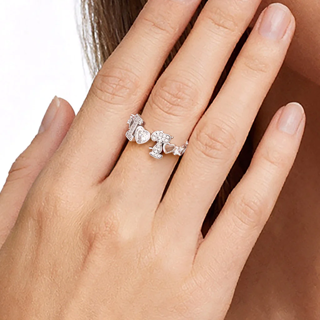 Gnoce  Peanuts Snoopy Heart-Cut Ring - Image 2