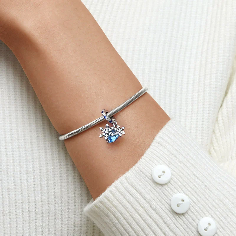 Gnoce Sparkling Snowflake Heart Pendant Dangle Charm - Image 4