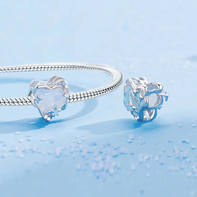 Gnoce Sparkling Love Heart Charm - Image 2