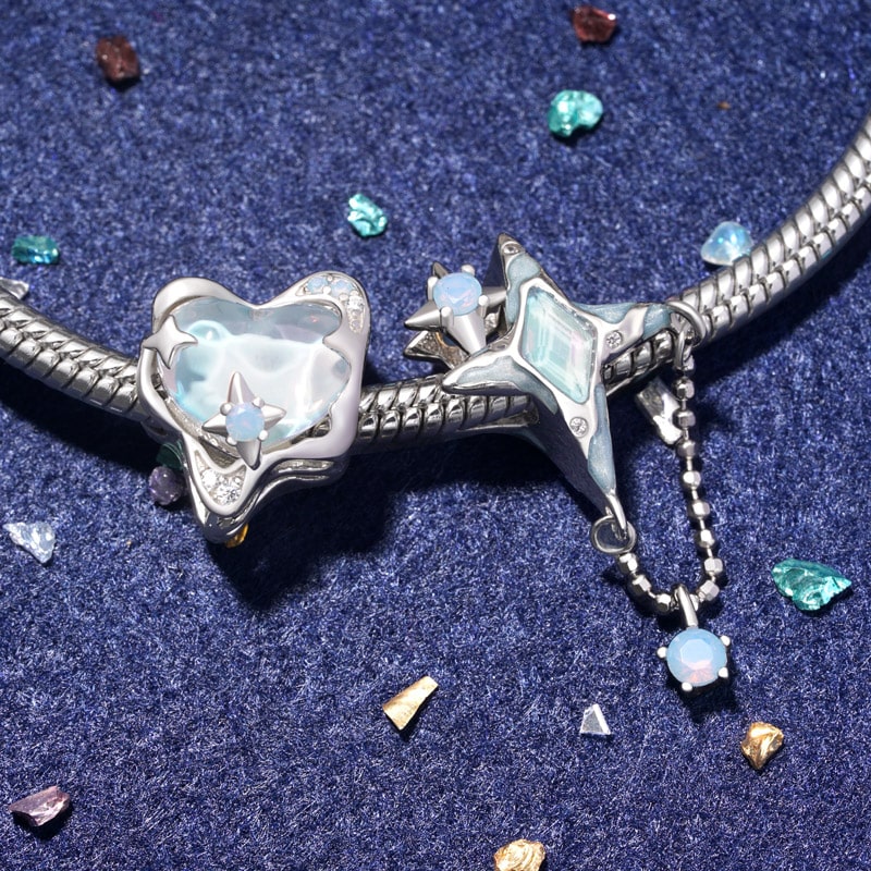 Gnoce Sparkling Love Heart Charm - Image 3