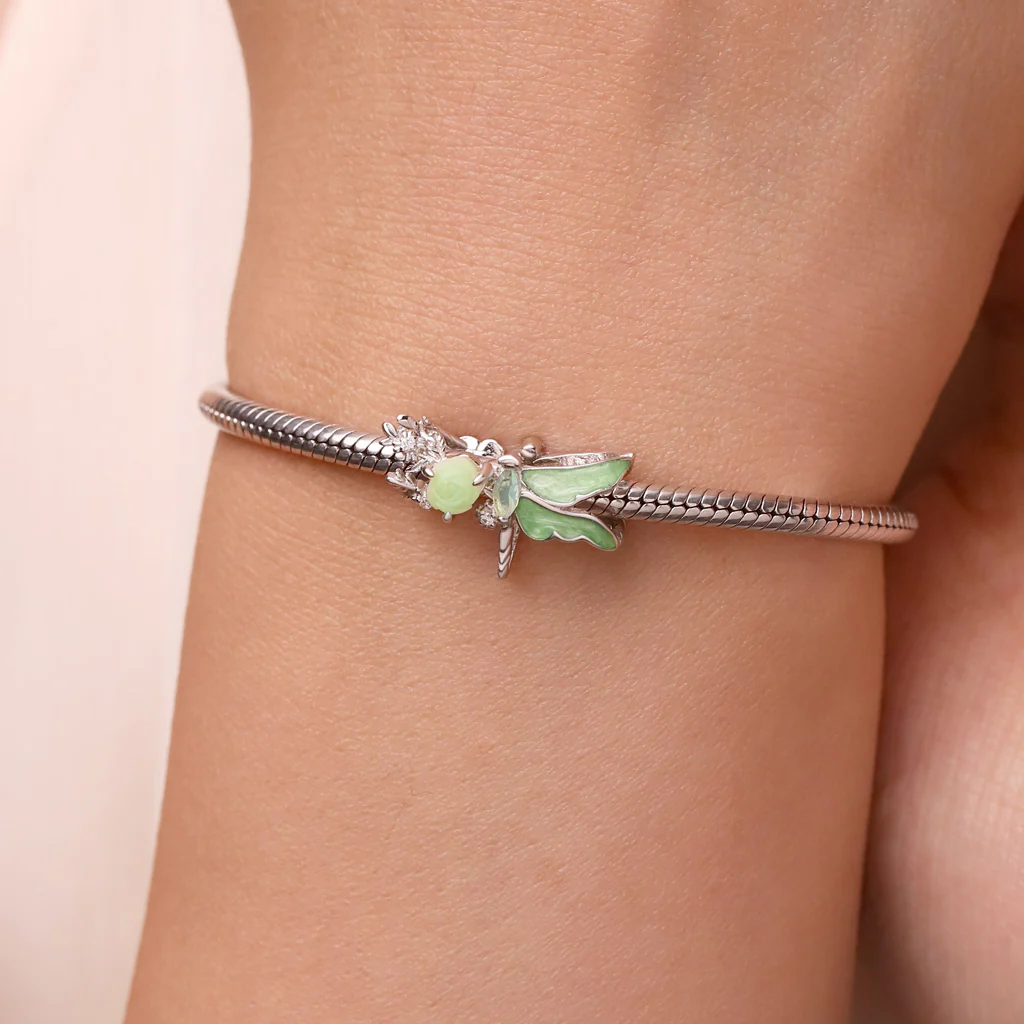 Gnoce Spring Green Dragonfly Charm - Image 5
