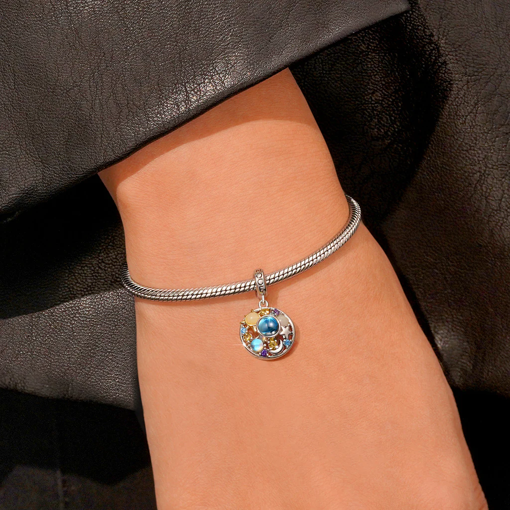 Gnoce Projection Star Moon Glow-in-the-Dark Charm Platinum-plated Silver Blend - Image 5