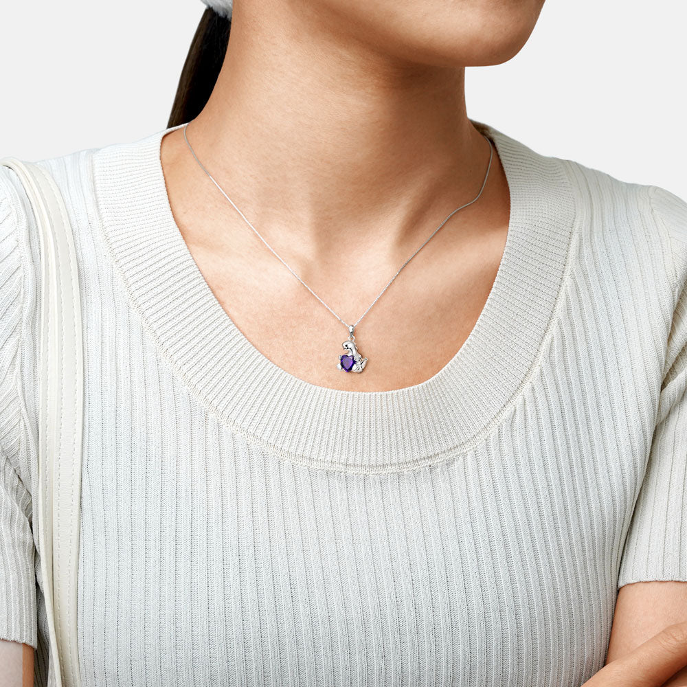 Gnoce Stegosaurus Embraces Heart Gem Necklace Platinum-plated Silver Blend - Image 3