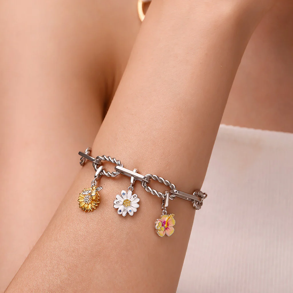 Gnoce Sunflower Bee Clasp Clusters Charm Platinum-plated Silver Blend - Image 6