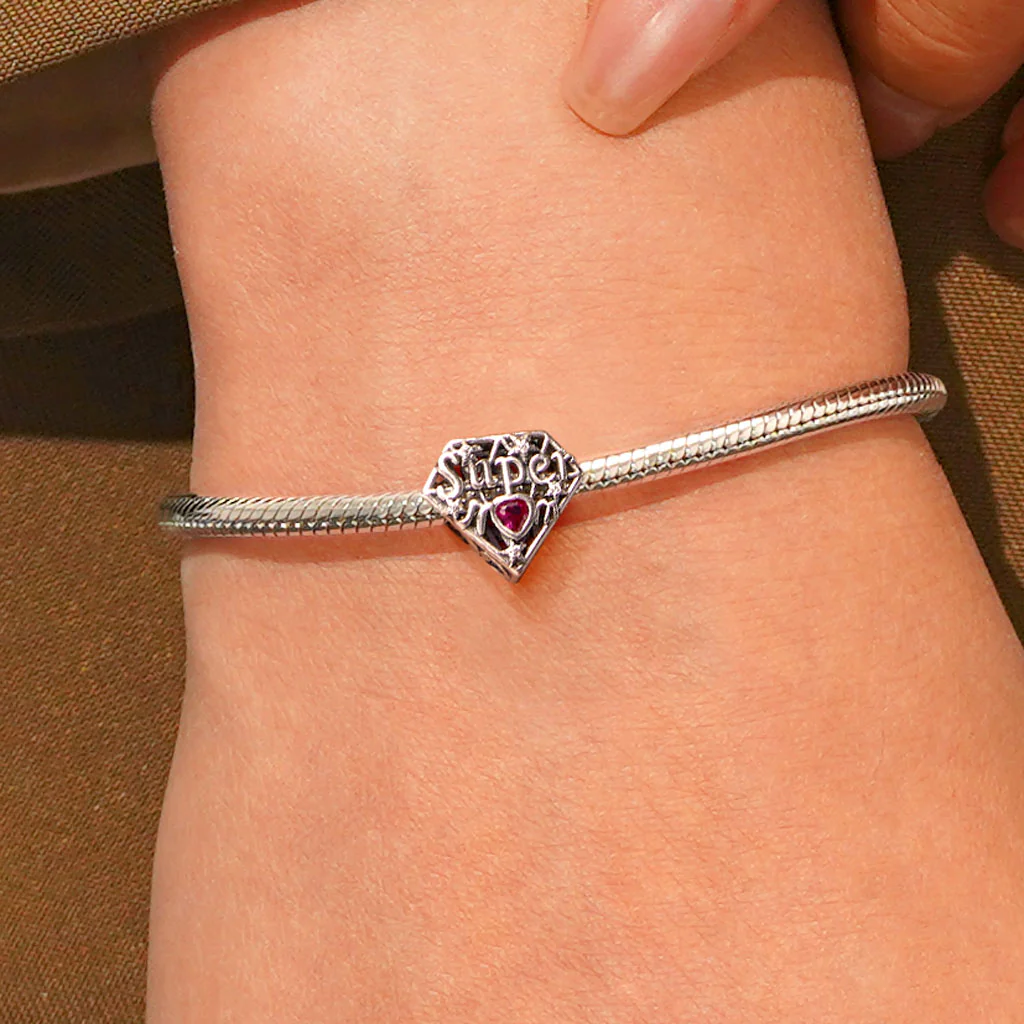 Gnoce Super Mom Charm - Image 5