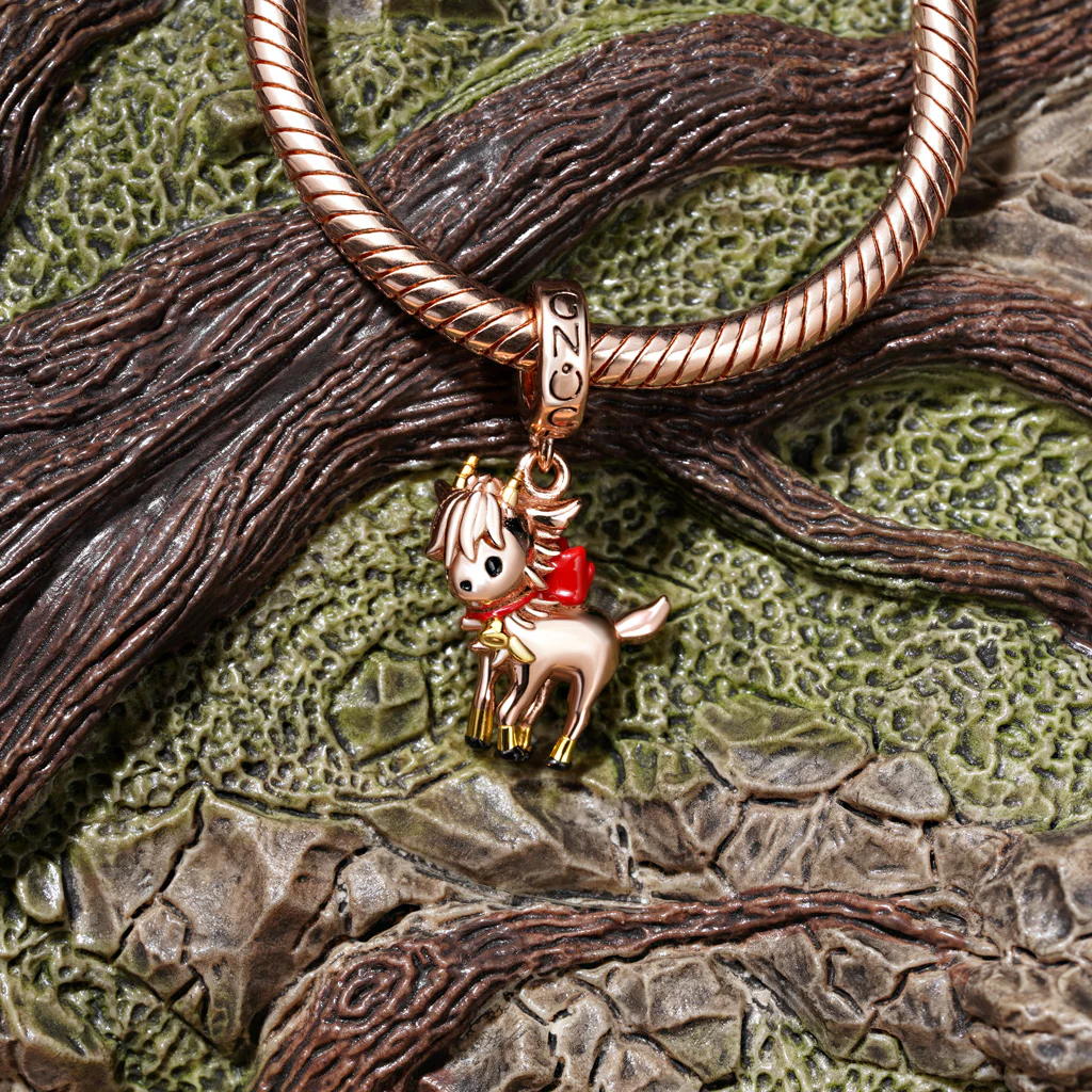 Gnoce Little Goody Two Shoes Flocke Deer Charm Platinum-plated Silver Blend - Image 3