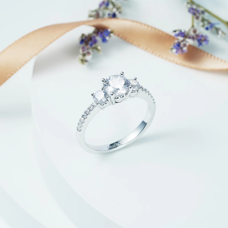 Gnoce Vintage Three Stones Promise Ring Platinum-plated Silver Blend - Image 4