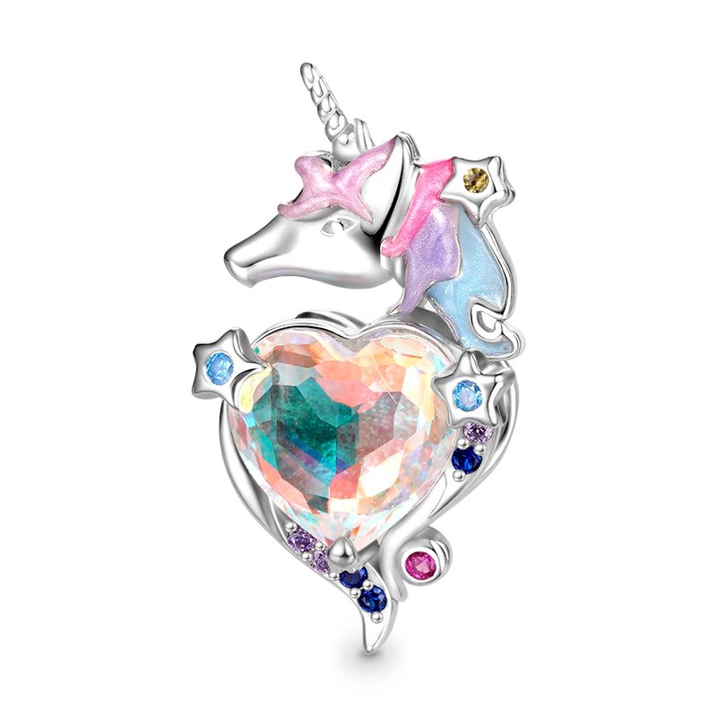 Gnoce Unicorn Embraces Heart Charm