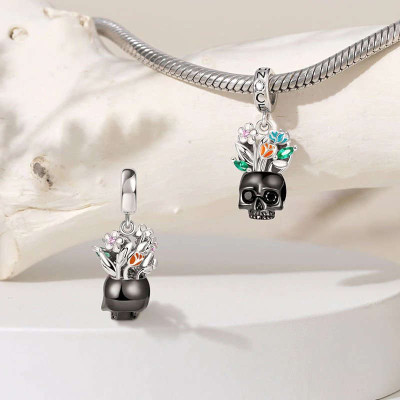 Gnoce Vase Skull Charm Platinum-plated Silver Blend - Image 2