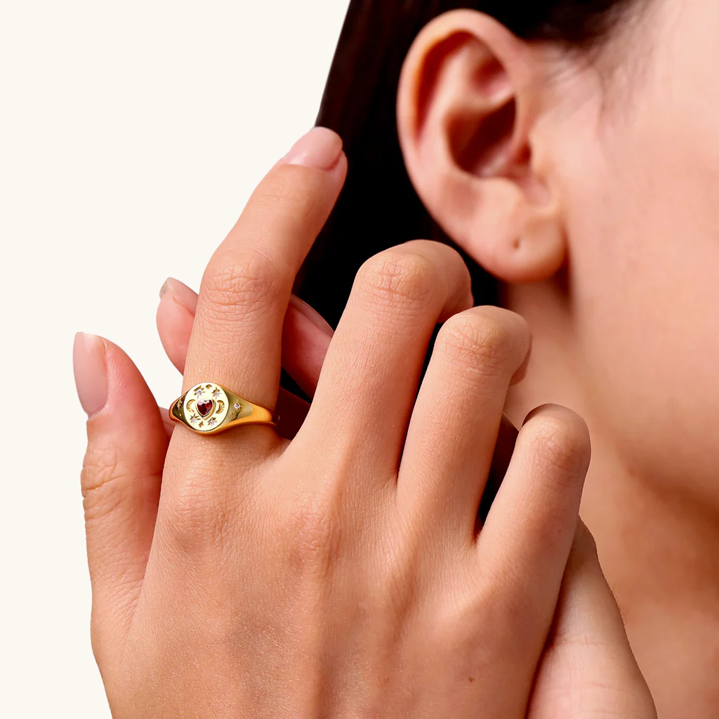 Gnoce Vintage Heart Signet Ring Platinum-plated Silver Blend - Image 4