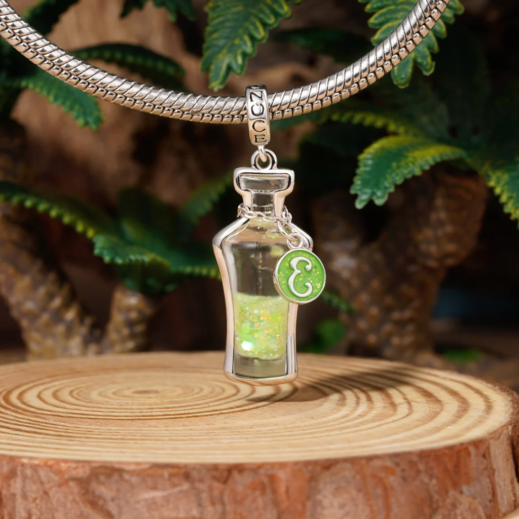 Gnoce Wicked Elphaba Glow-in-the-Dark Potion Pendant Dangle Charm - Image 4